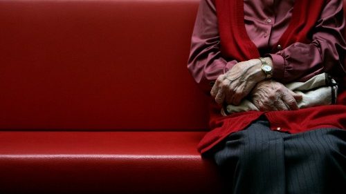 Paglia presenta a Draghi la Carta Diritti anziani: una risposta contro l’eutanasia