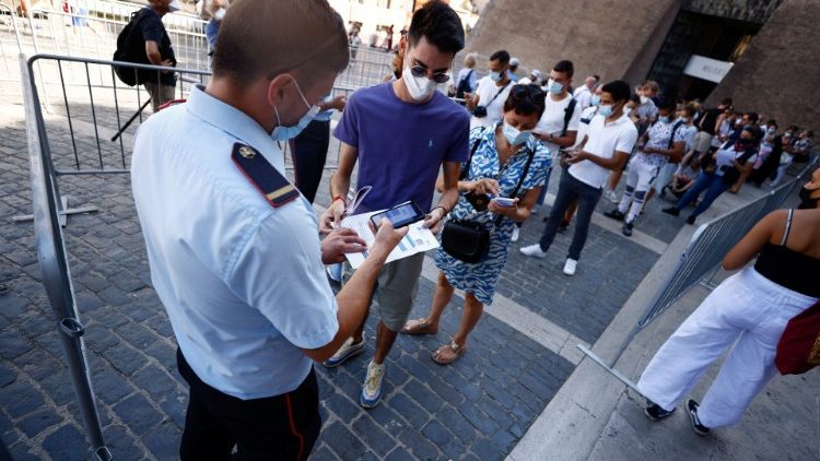O controle já começou cedo aos visitantes