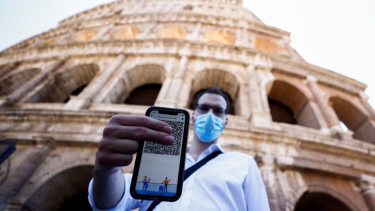 A obrigatoriedade  do passe verde começa nesta sexta, 6 de agosto