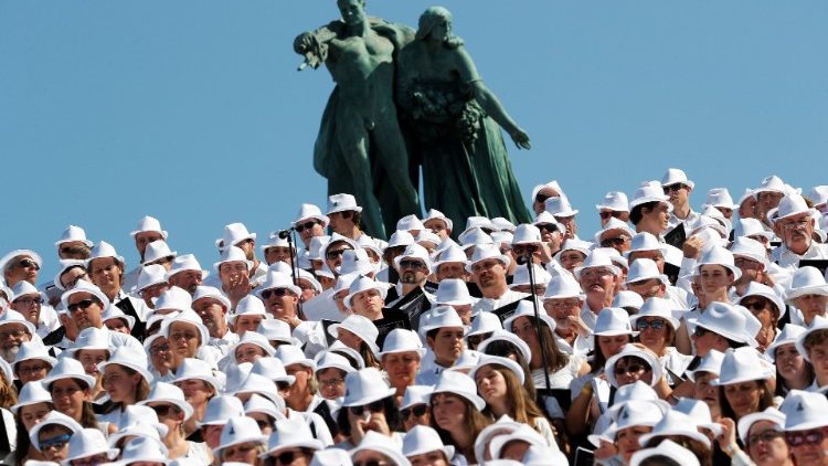 ĐTC chủ tế Thánh lễ kết thúc Đại hội Thánh Thể lần thứ 52 tại Budapest