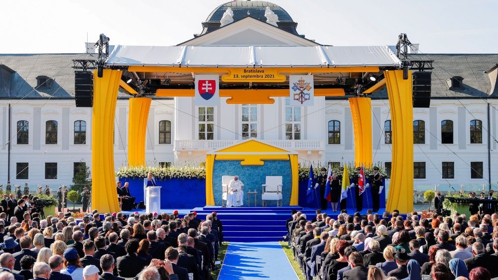 Záber z návštevy pápeža v Prezidentskom paláci