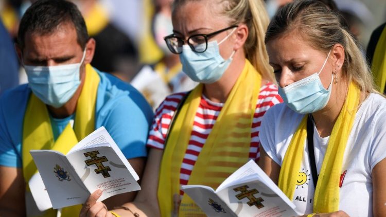 Tafakari ya Neno la Mungu Dominika 27 ya Mwaka C wa Kanisa: “Mwenye haki ataishi kwa imani.” “Imani hai” hutenda kazi kwa upendo. Imani bila matendo imrekufa. 