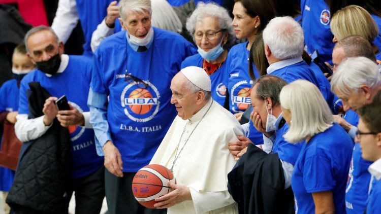 Papież: Bóg jest mocniejszy i większy niż nasze opory oraz grzechy