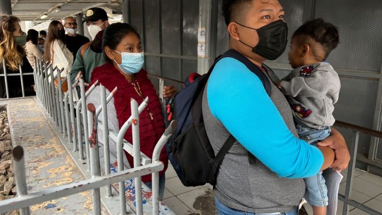 Migrantes en Nogales, México