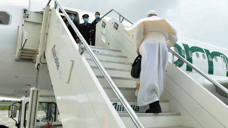POPE-CYPRUS/DEPARTURE