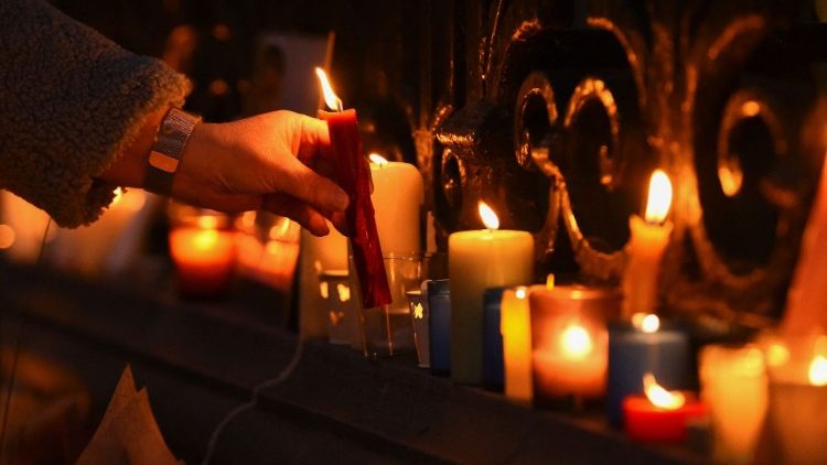 Memorial held for Ashling Murphy, who was murdered while out jogging