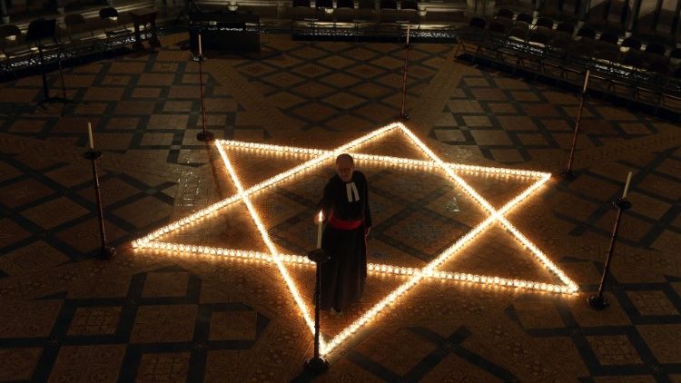 Em Varsóvia a Conferência sobre o antissemitismo na região da Cooperação na Europa OSCE