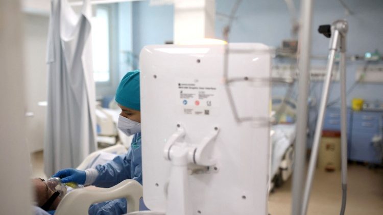 Intensive Care Unit (ICU) for COVID-19 patients 