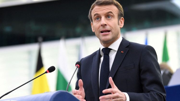 Emmanuel Macron lors d'un discours devant le Parlement européen de Strasbourg, le 19 janvier 2022. 
