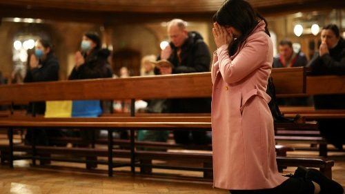 Vogliono la fine del mondo? Signore, liberaci dal male