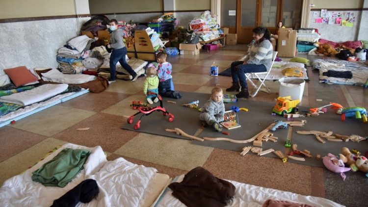 Ukraina: nie ustaje fala uchodźców