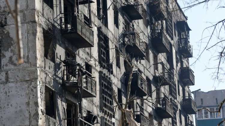Ucraina: distruzione a Mariupol