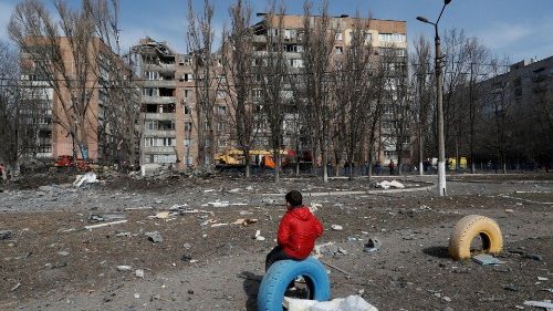 Francesco: fermate la crudeltà selvaggia della guerra