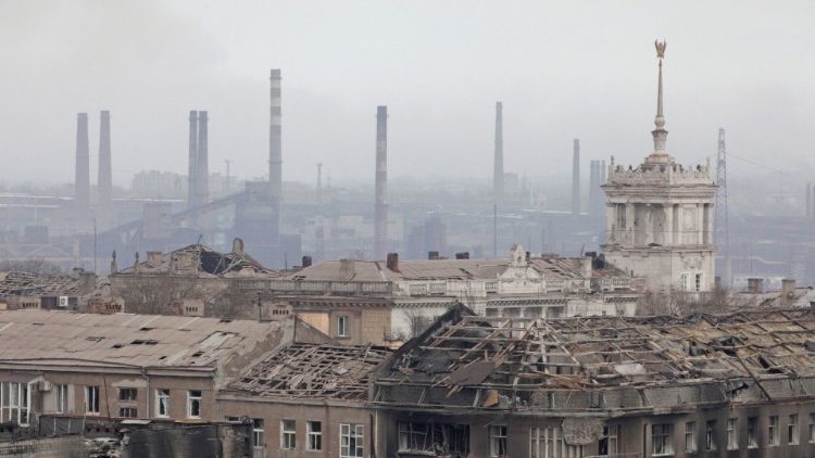 Abp Szewczuk: dym z krematoriów ponownie wznosi się do nieba