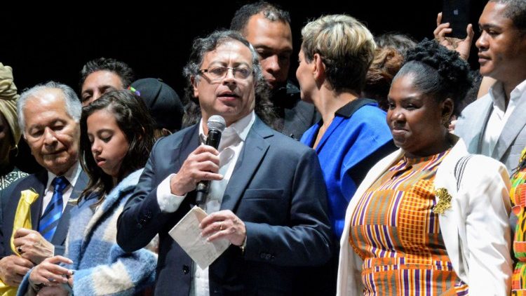 Discurso de Gustavo Petro como Presidente electo de Colombia, junto a Francia Márquez, Vicepresidenta.
