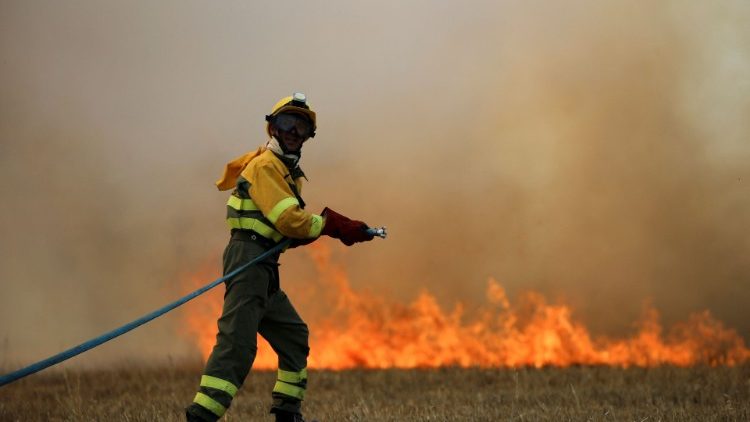 Wildfire rages as Spain experiences its second heatwave of the year, in Tabara
