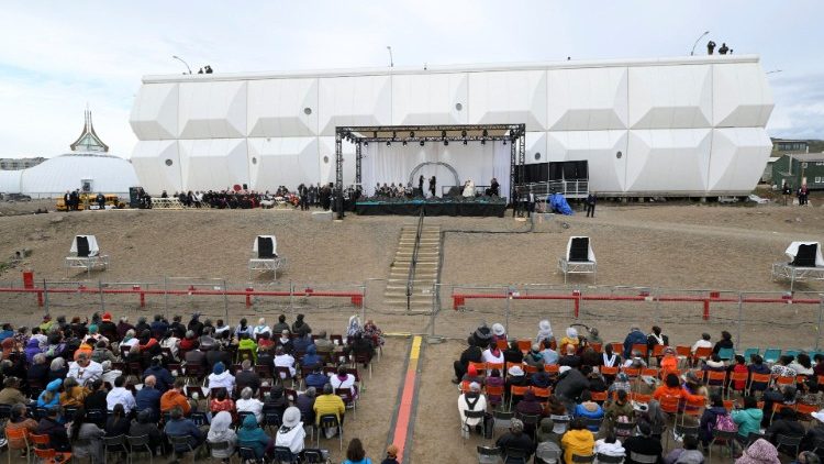 इकालुइट में नाकासुक प्राथमिक स्कूल