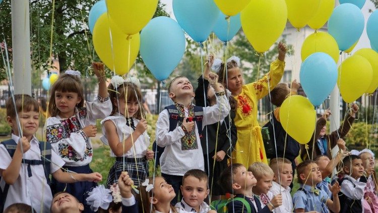 Rozpoczecie roku szkolnego w Buczy.