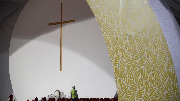 Lengo la baba Mtakatifu Francisko ni kushiriki katika maadhimisho ya Kongamano la Bahrain la Majadiliano: Mashariki na Magharibi Kwa Ajili ya Kuishi Pamoja Kwa Binadamu. 