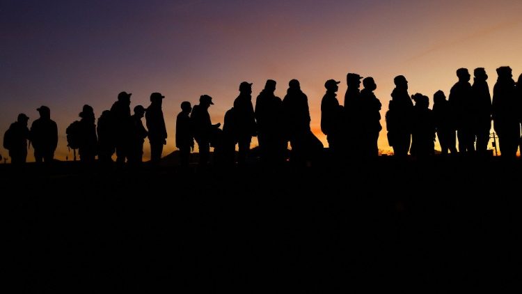 Venezuelan migrants near the Rio Bravo river, the border between Mexico and the US
