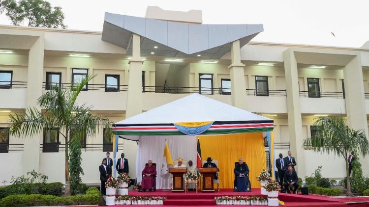 ĐTC gặp gỡ các cấp chính quyền, xã hội dân sự của Nam Sudan và ngoại giao đoàn 