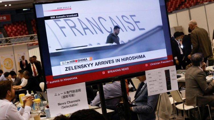 Zelensky giunto a Hiroshima per il G7