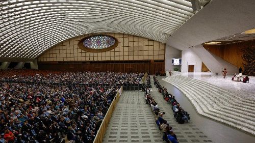 Папа: призвания формируются в молитве, возвещении и миссии