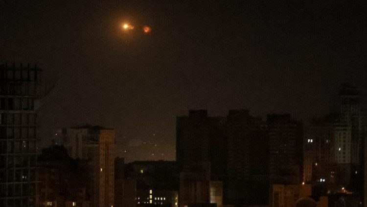 Wybuch rosyjskiego drona nad Kijowem, 25 maja 2023