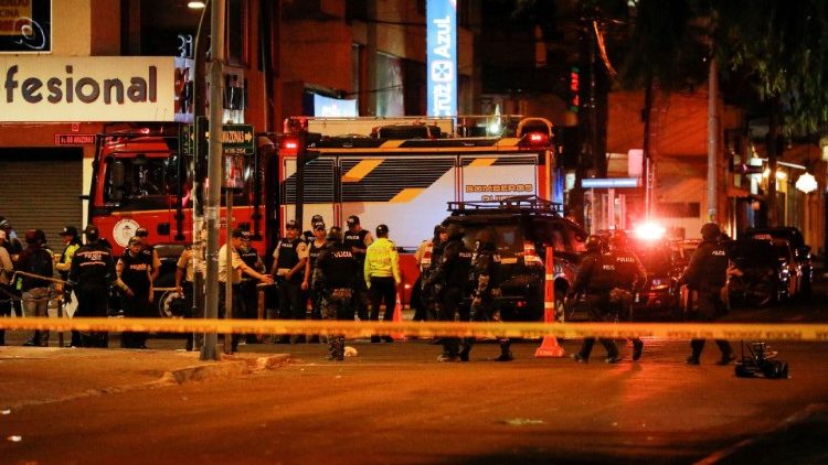 Il candidato presidenziale ecuadoregno Villavicencio è stato ucciso durante la campagna elettorale, a Quito