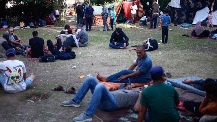 Gaza City, civili riparati nell'ospedale al-Shifa 