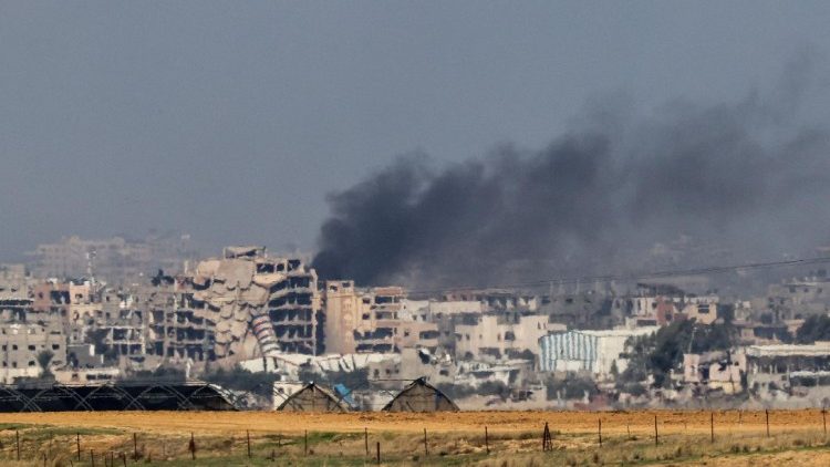 Bombardamenti israeliani su Gaza