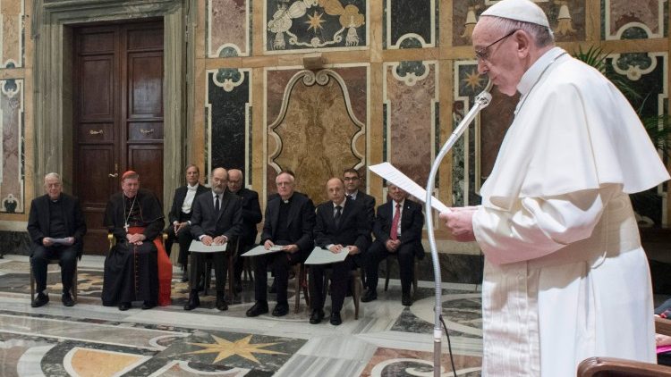 Papa Francisco durante audiência aos membros da Fundação Vaticana "Joseph Ratzinger - Bento XVI"