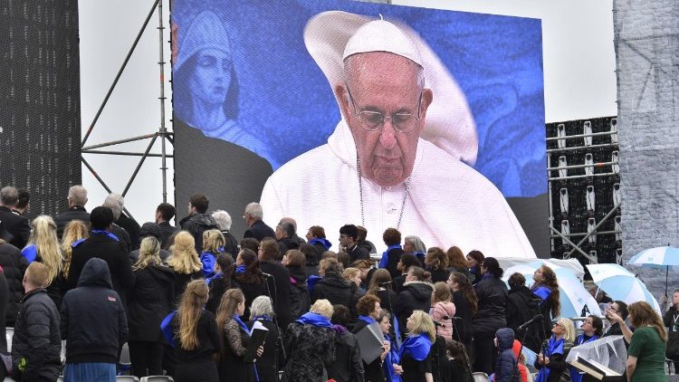 viaggio-apostolico-in-irlanda---xxiv-incontro-1535291232096.JPG
