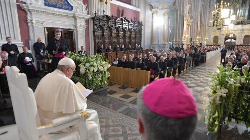 Святы Айцец да духавенства: падтрымлівайце ў сабе прагу Бога