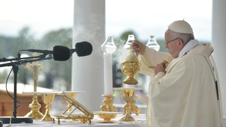 Tafakari ya Neno la Mungu Jumapili ya 19 ya Mwaka B wa Kanisa: Kristo yesu ni chakula na kinywaji cha uzima wa milele.