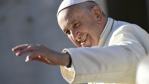 Papa: a paixão pela paz torna todos mais jovens no coração