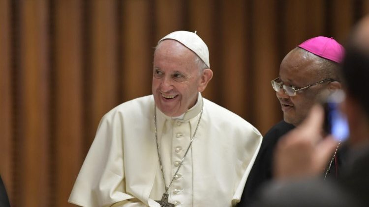 Papa Francisco durante o Sínodo dos Bispos dedicado aos jovens