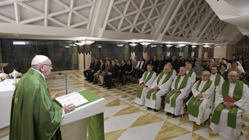 Papa a S.Marta: la vocazione del demonio è distruggere l'opera di Dio
