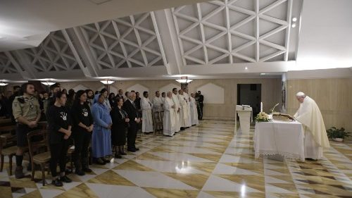 Papa: rivalità e chiacchiericcio distruggono le comunità