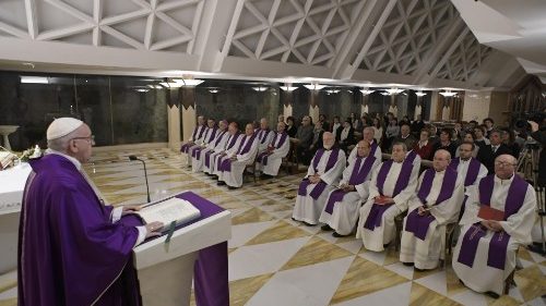 Il Papa ricorda i copti sgozzati in Libia: avevano dentro la consolazione