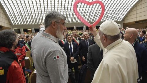 Papst an Katastrophenschutz: Helfen, um bessere Zukunft zu gestalten