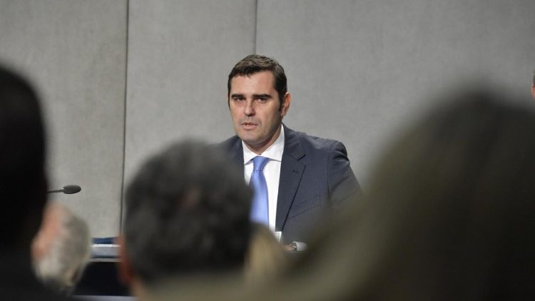 Diretor interino da Sala de Imprensa da Santa Sé divulgou comunicado oficial Diretor interino da Sala de Imprensa da Santa Sé divulgou comunicado oficial