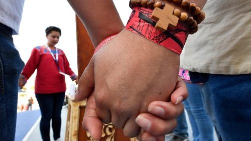 Giornata mondiale per le vocazioni. Il Papa: non siate sordi alla chiamata di Dio