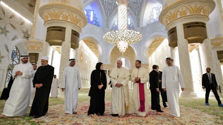 2019-02-03-viaggio-apostolico-emirati-arabi-u-1549292643368.JPG