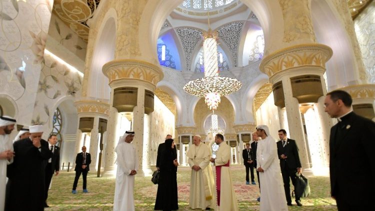 2019-02-03-viaggio-apostolico-emirati-arabi-u-1549292644486.JPG