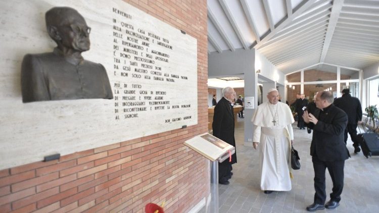 Папа ў рэкалекцыйным доме ў Арыча