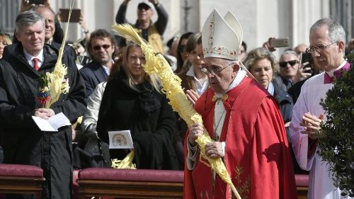 Domingo de Ramos, el Papa: “La cruz, camino de obediencia, no se puede negociar”