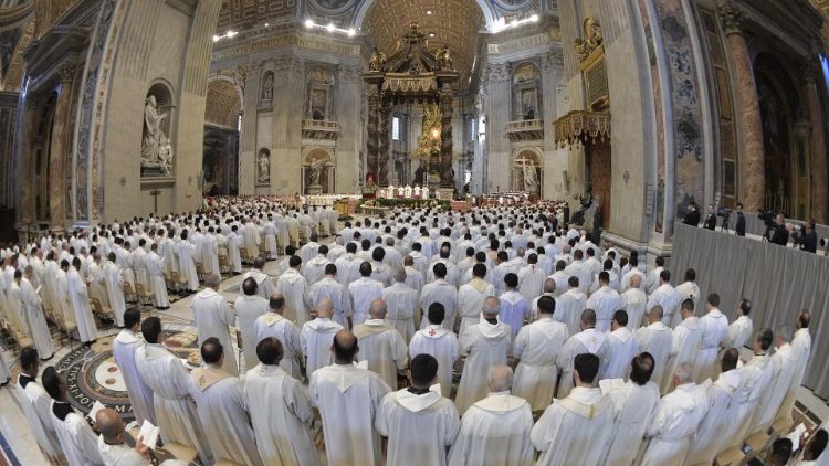 Tafakari ya Neno la Mungu, Jumapili ya 19 ya Kipindi cha Mwaka B wa Kanisa: Yesu anaimarisha utashi, anazima njaa na kiu ya maisha ya kiroho na kupyaisha matumaini.