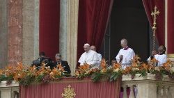 2019-04-21-benedizione-urbi-et-orbi-1555841030080.JPG