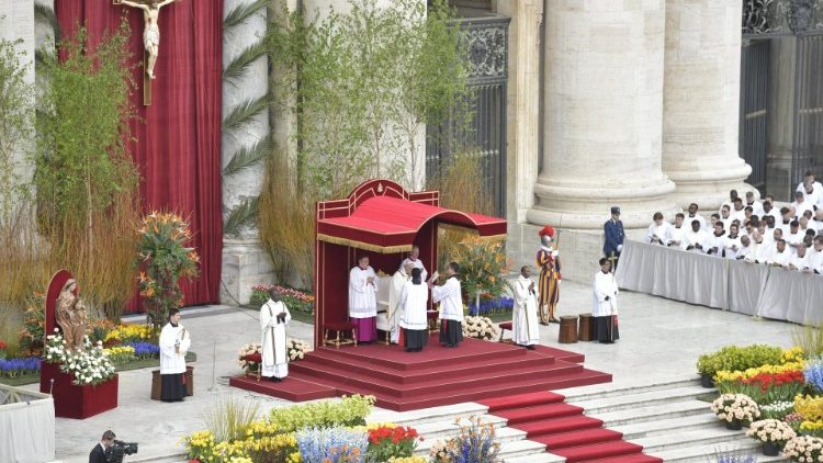 Fumbo la Pasaka ni kiini na chanzo cha maisha na utume wa Kanisa